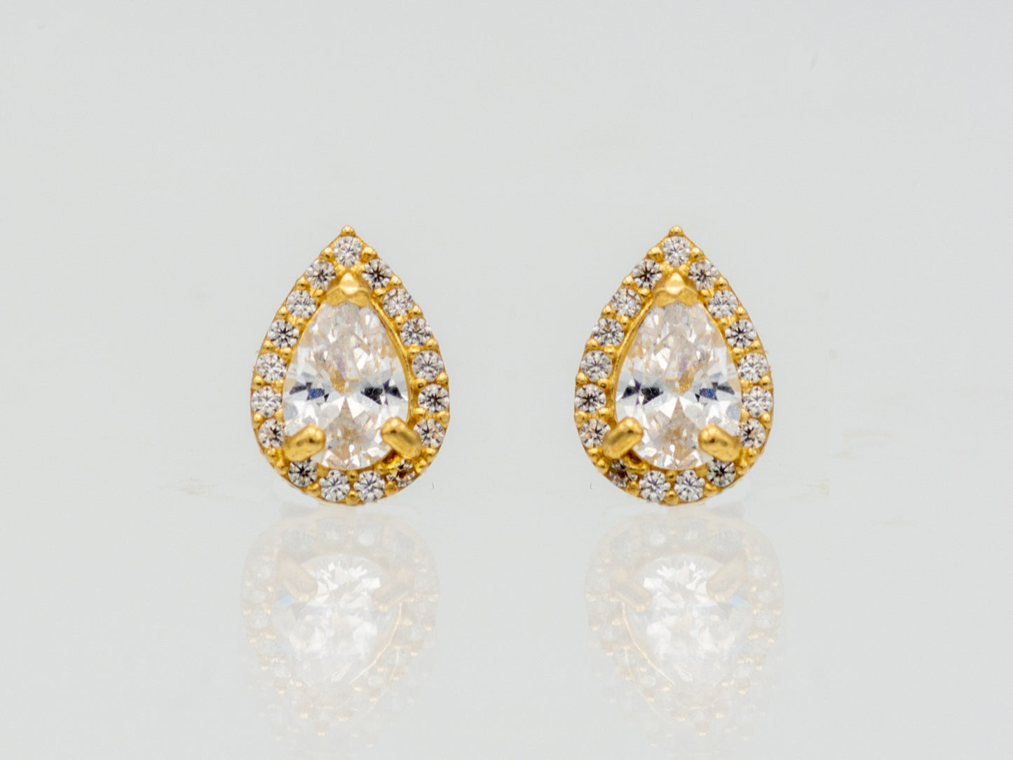 14k solid gold Teardrop Stud Earring