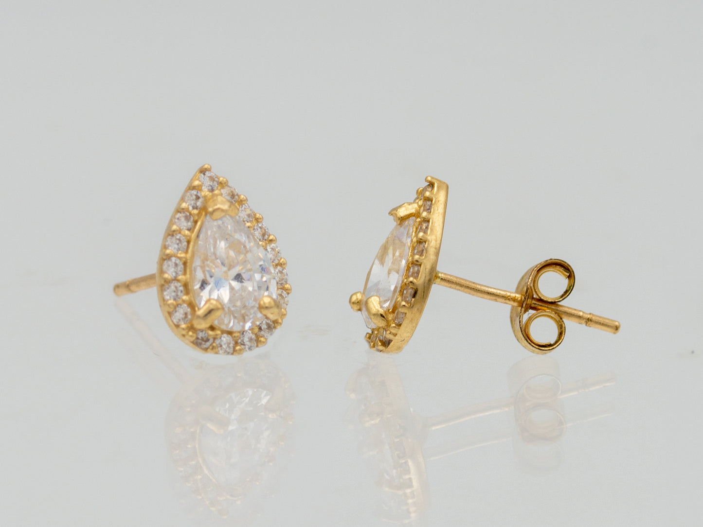 14k solid gold Teardrop Stud Earring