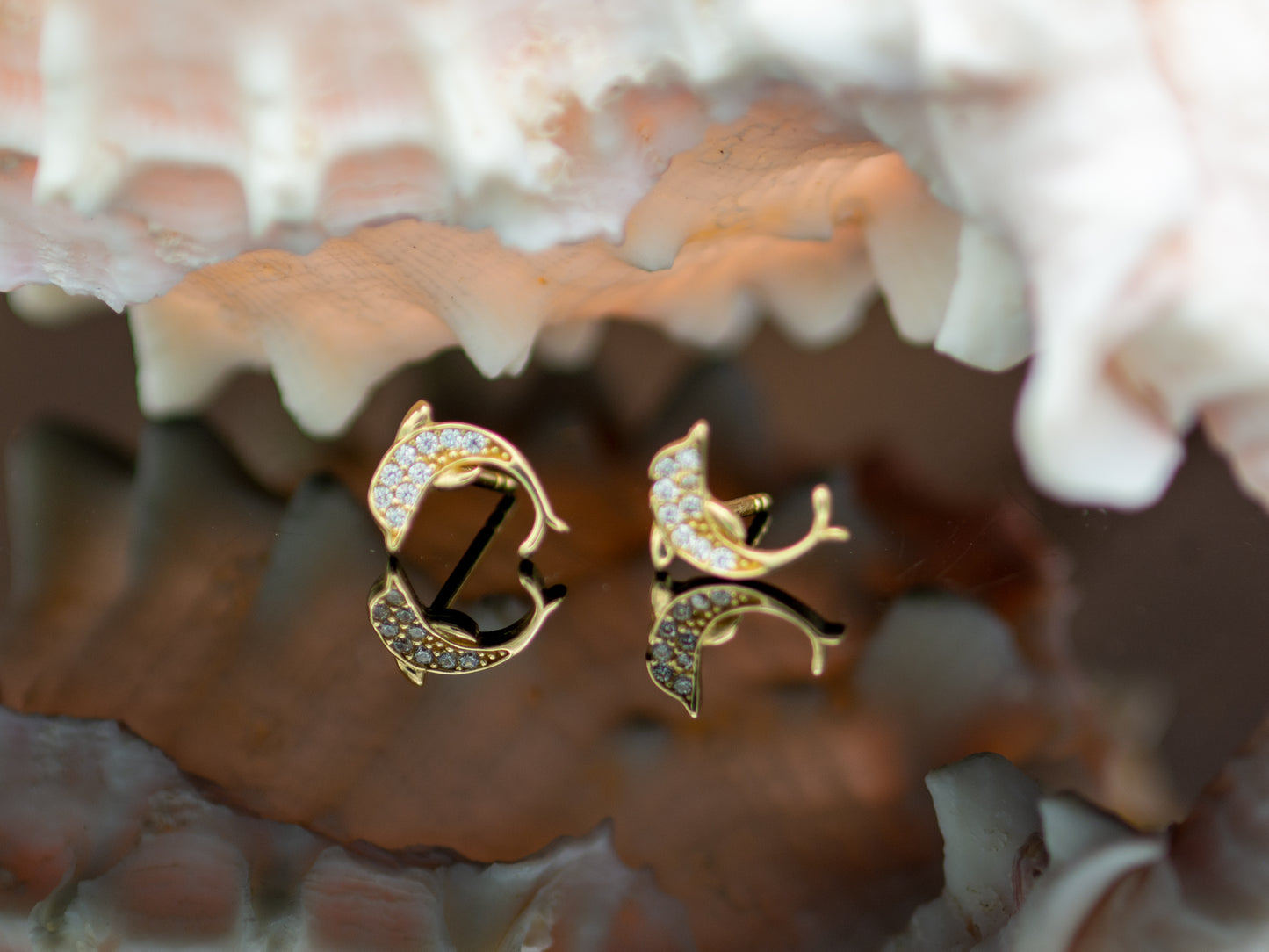 14k solid gold Dolphin stud earrings