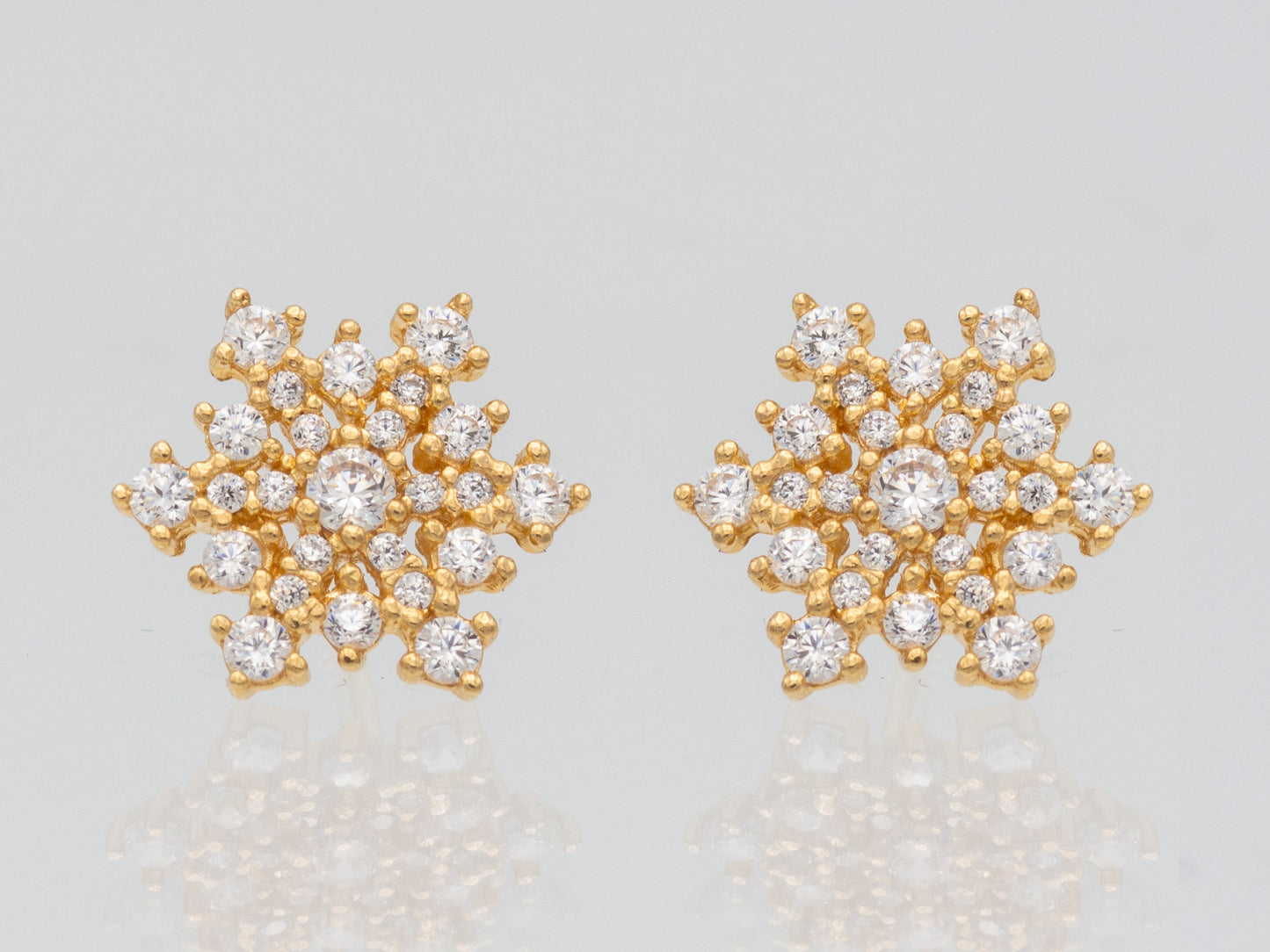 14k solid gold Snowflake Stud earring