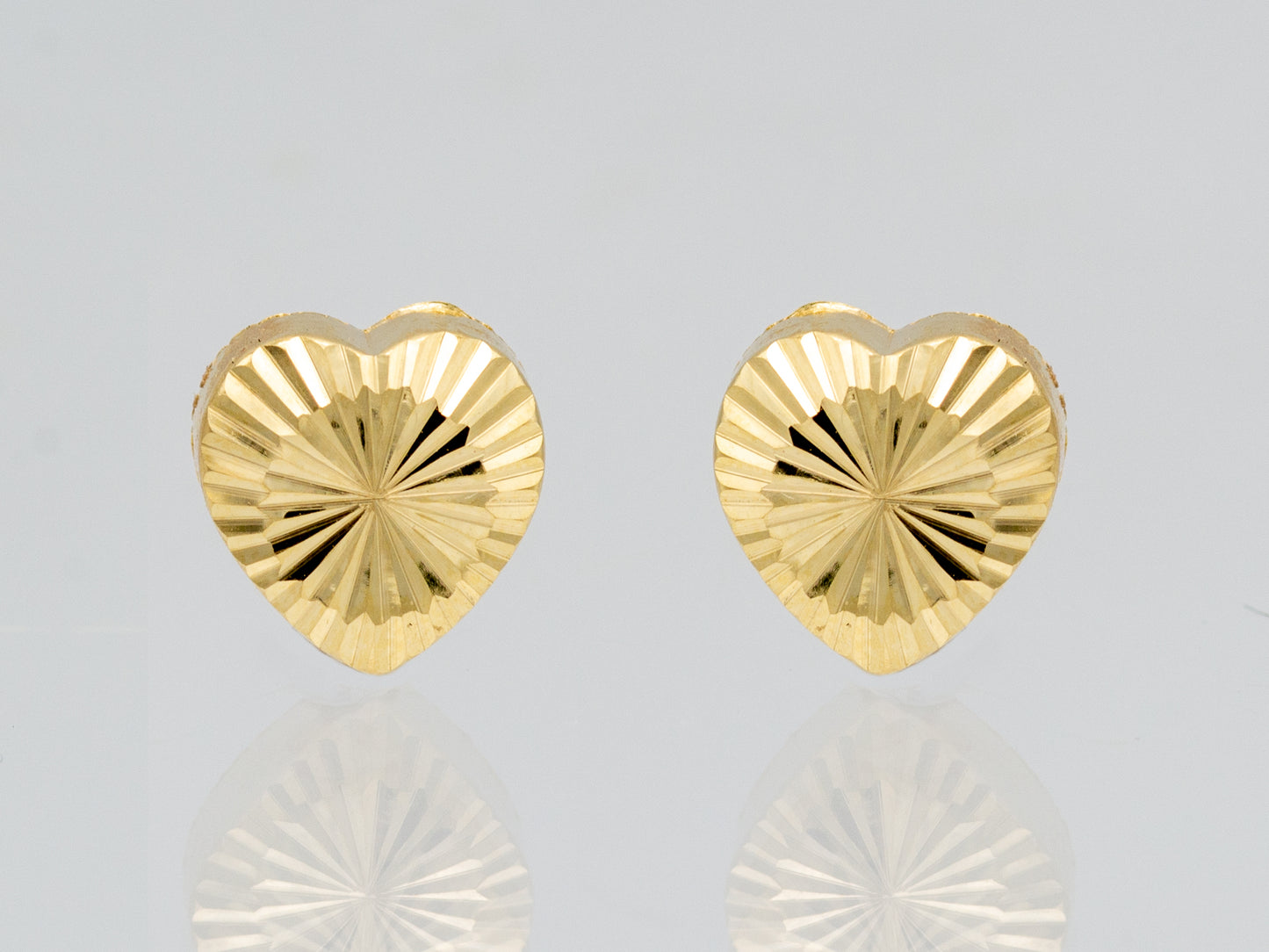 14k solid gold Diamond-Cut Heart earring