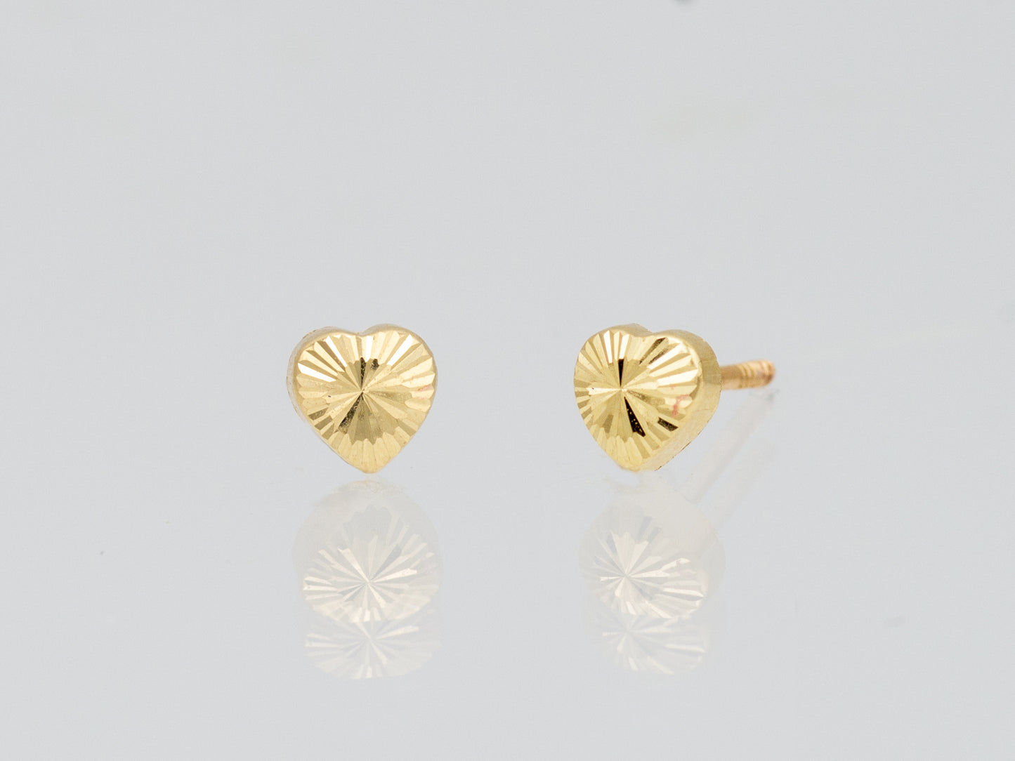 14k solid gold Diamond-Cut Heart earring