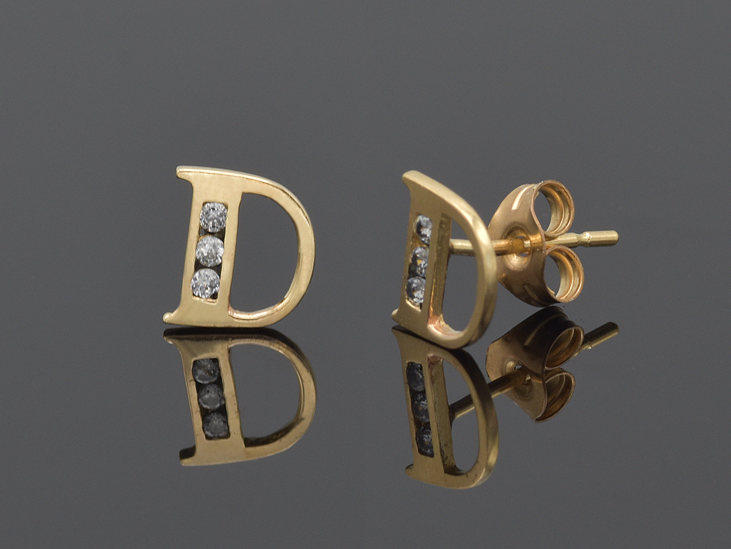 14K Initial Letter Alphabet Stud Earrings A-Z any Alphabet