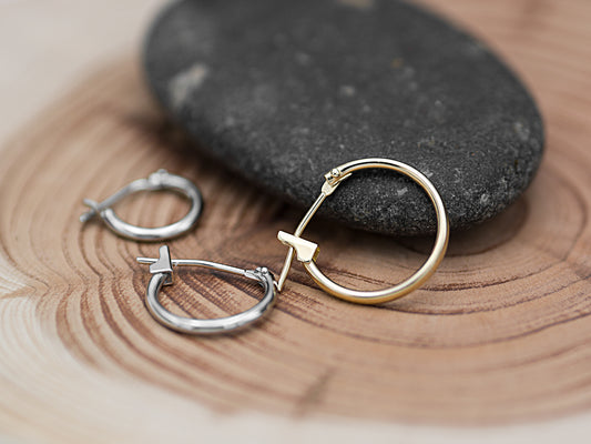 14K Gold Round Hoop Earrings
