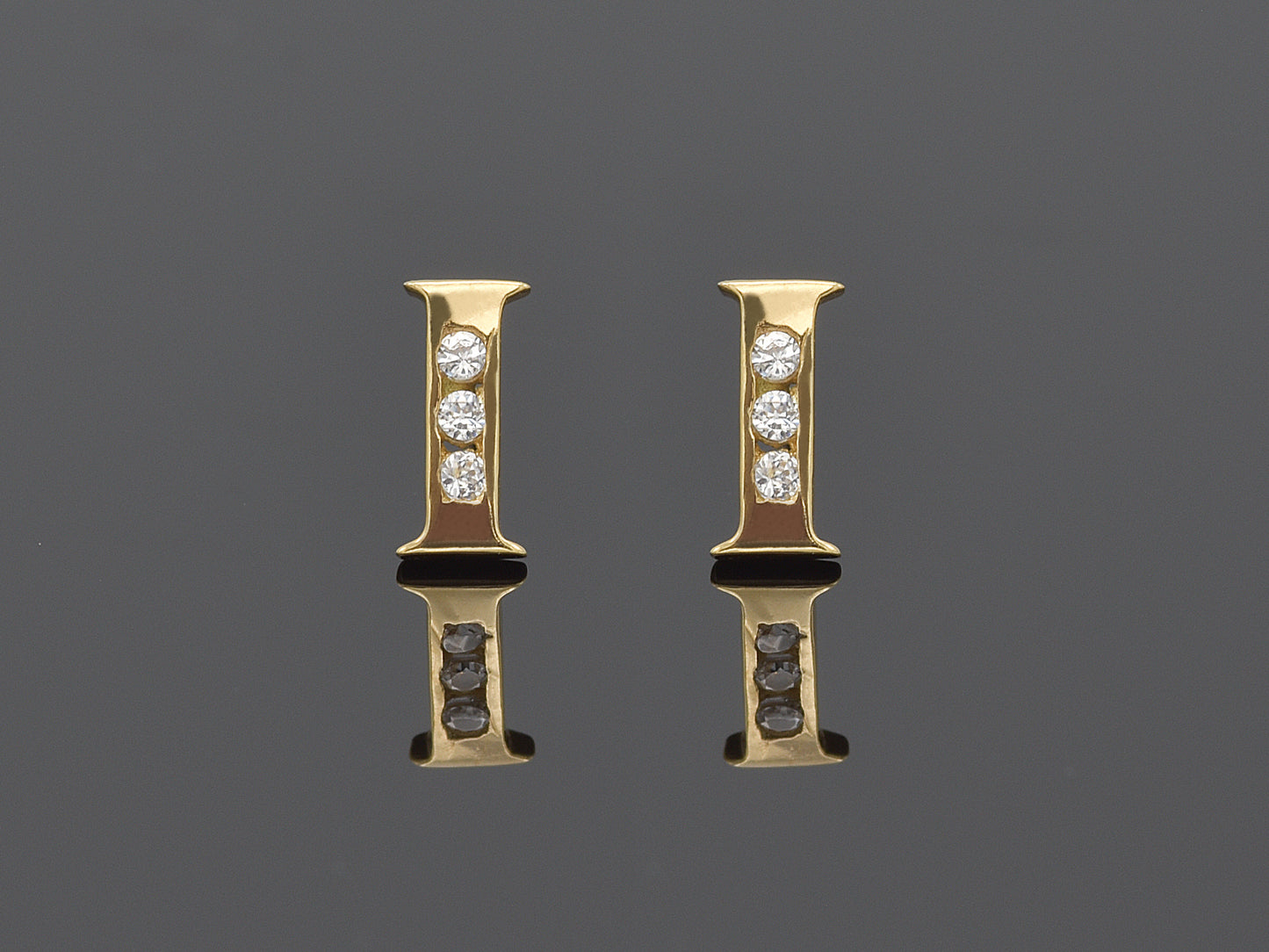 14K Initial Letter Alphabet Stud Earrings A-Z any Alphabet