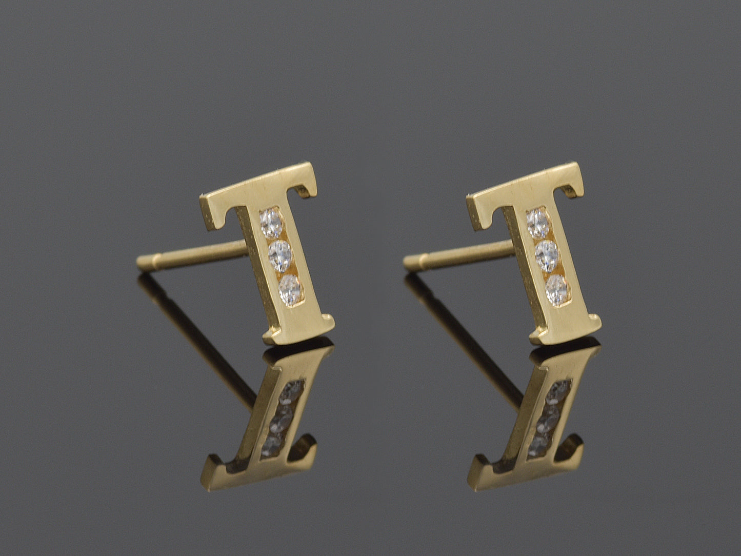 14K Initial Letter Alphabet Stud Earrings A-Z any Alphabet