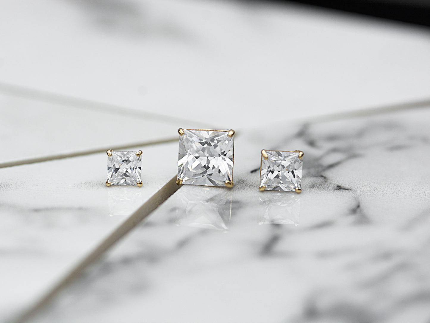 14k Solid Gold Basket Set CZ Princess cut Stud