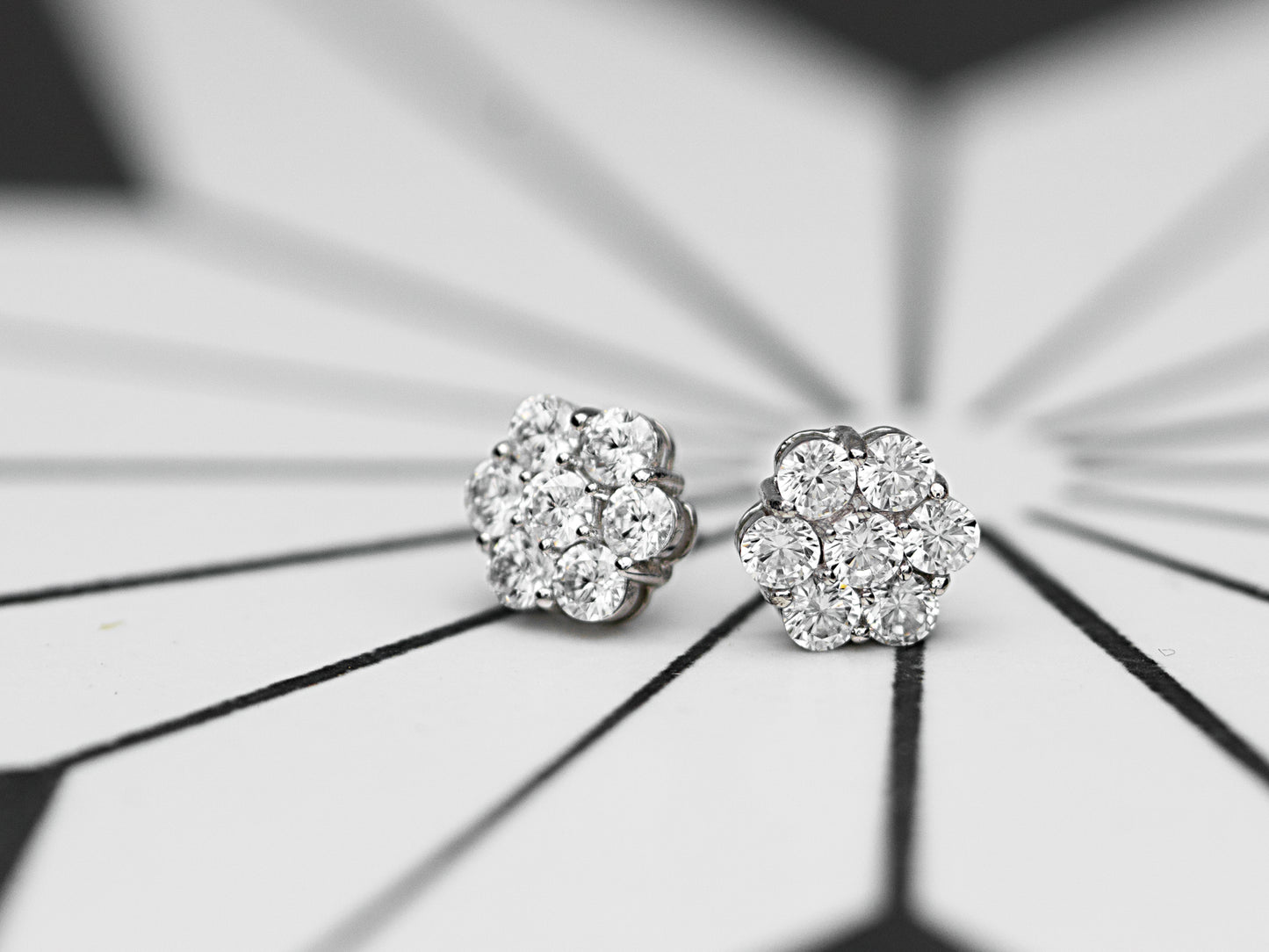 14k Gold Genuine Diamond 7 Stone Honey comb Cluster Stud Earrings