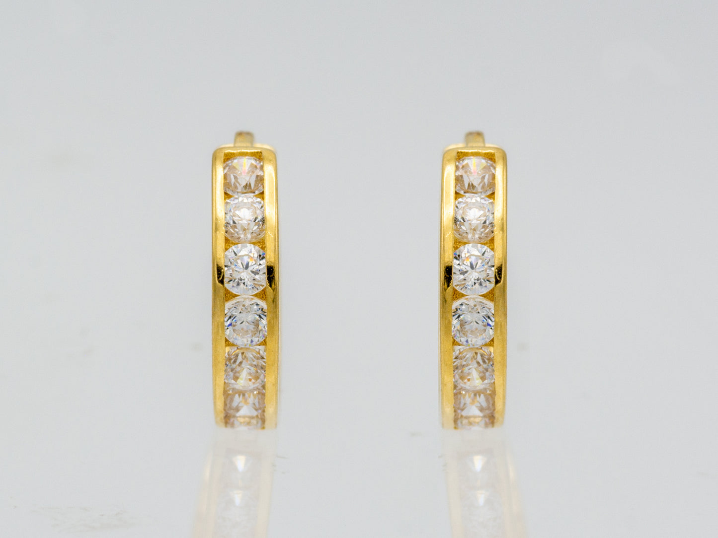 14k solid yellow gold single line simulated diamond Round Cut earring Huggie Hoop