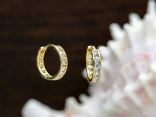 14k solid yellow gold single line simulated diamond Round Cut earring Huggie Hoop