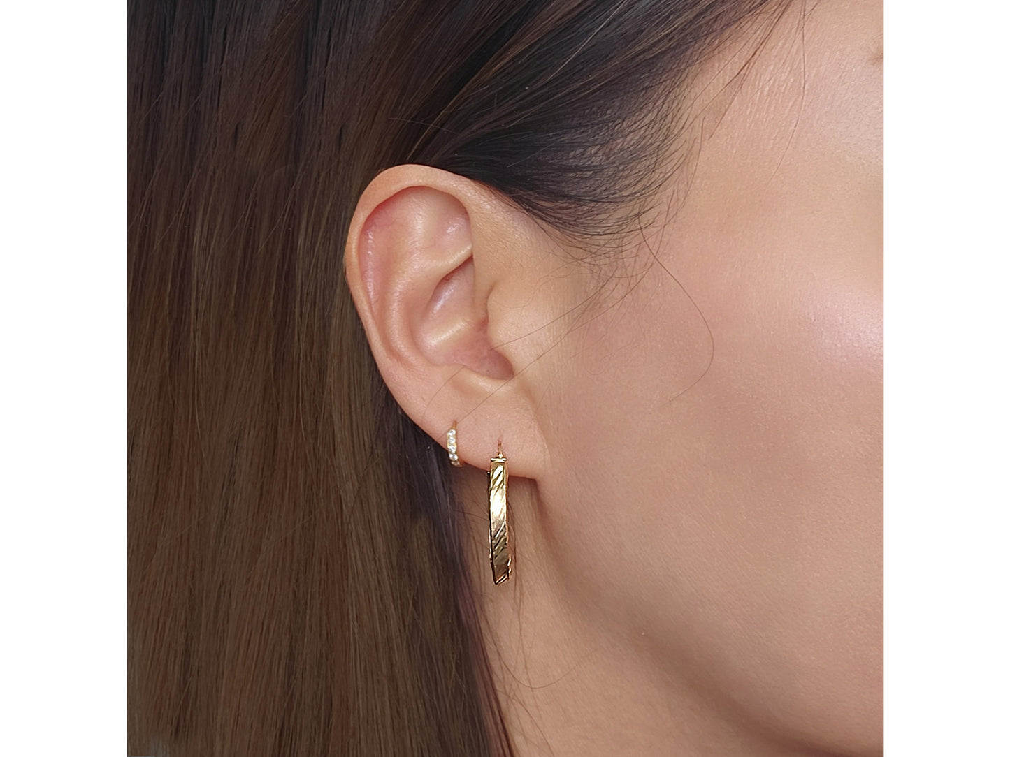 14K Solid Gold Hollow Textured Oval Hoops earrings