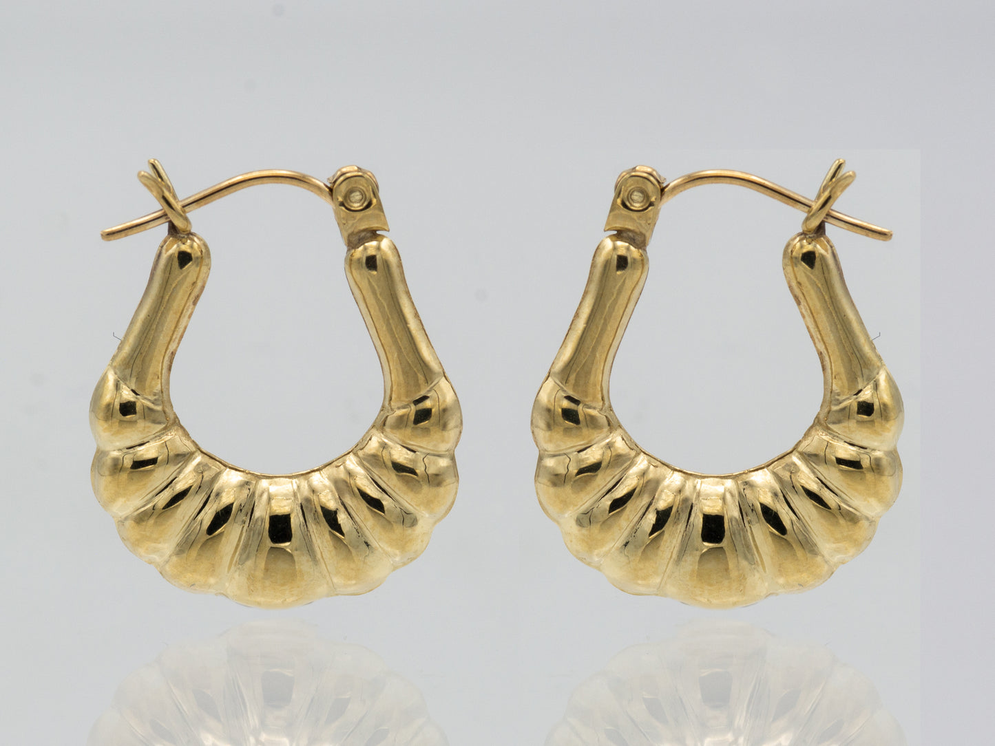14K Solid Gold Oval Shrimp Hoop Earrings