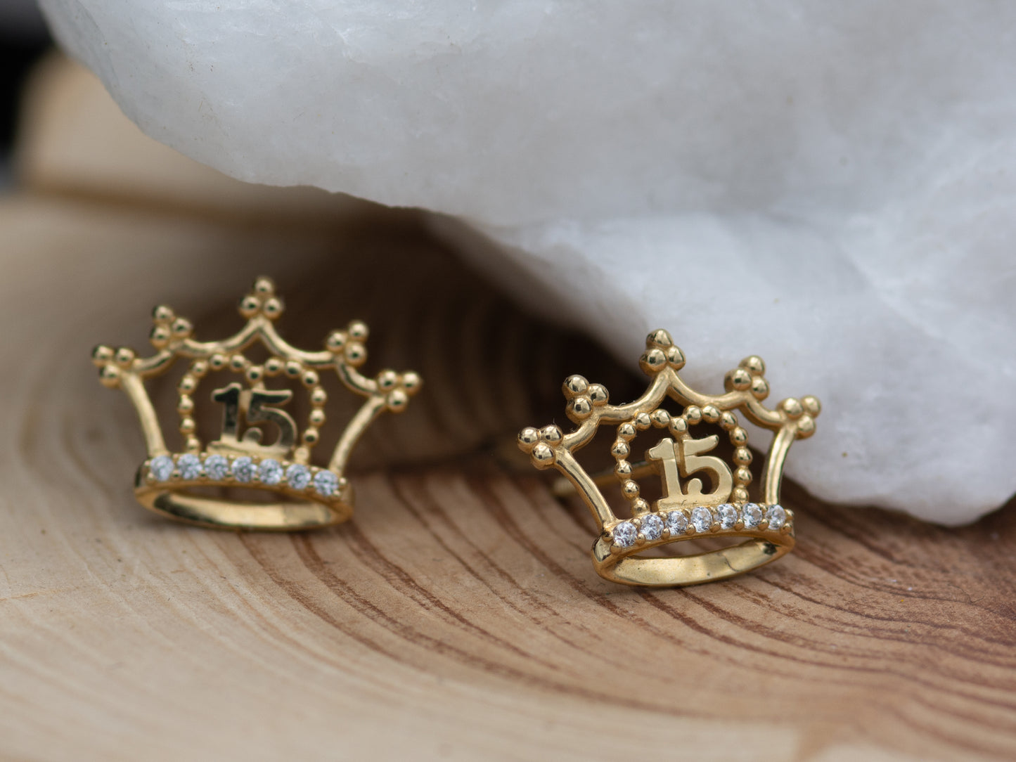 14k solid gold Años Sweet 15 Quinceanera Crown Queen stud earrings