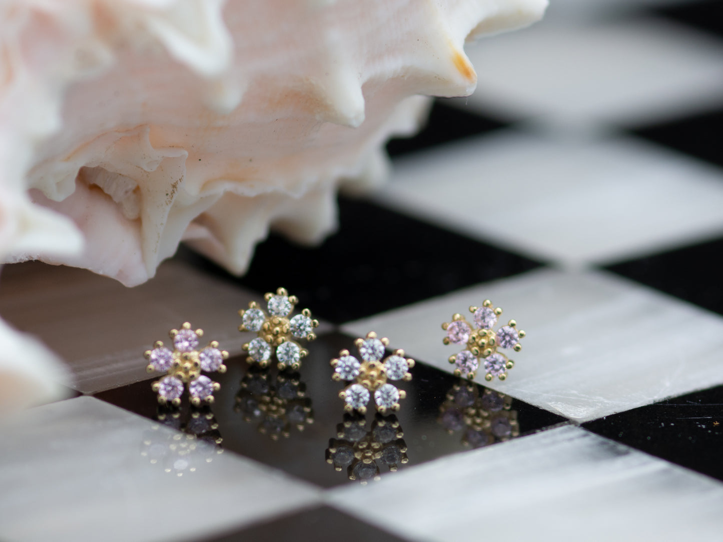 14k Solid Gold Tiny flower Stud Earrings