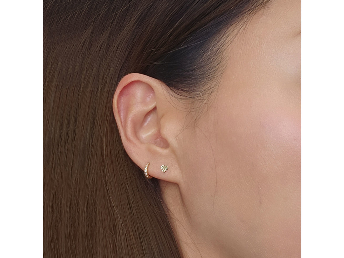 14k solid gold Diamond cut heart stud earring