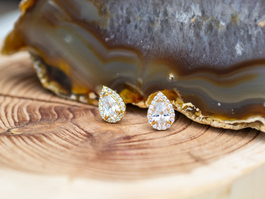 14k solid gold Teardrop Stud Earring