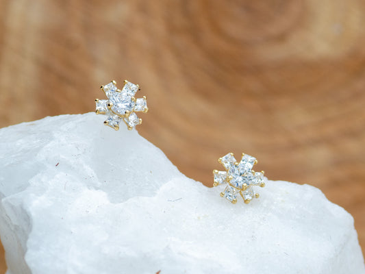 14k solid gold Flower Simulated diamond stud earring