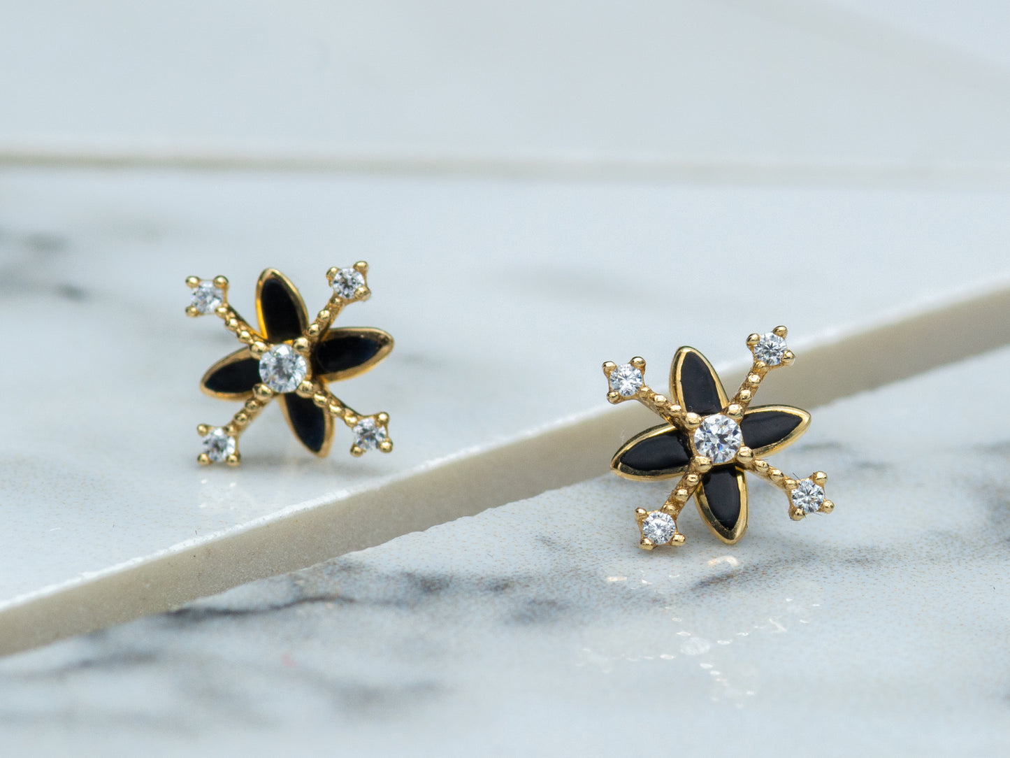 14k solid gold stylish floral layered stud earring