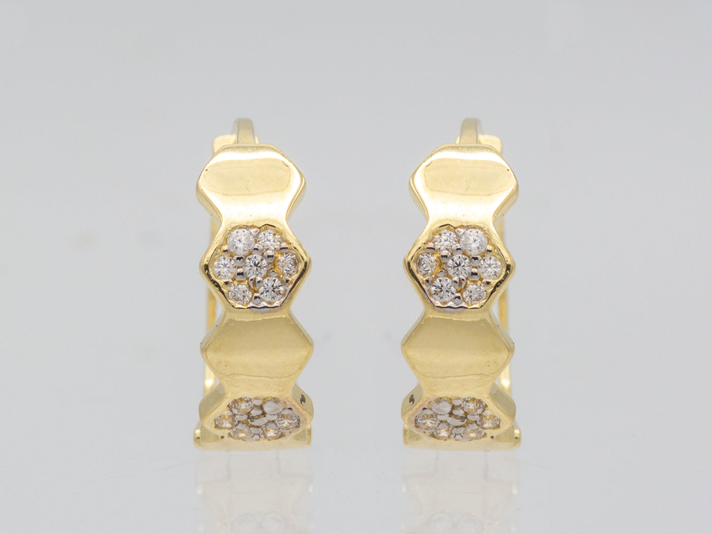 14k solid gold Huggies Beehive Earring