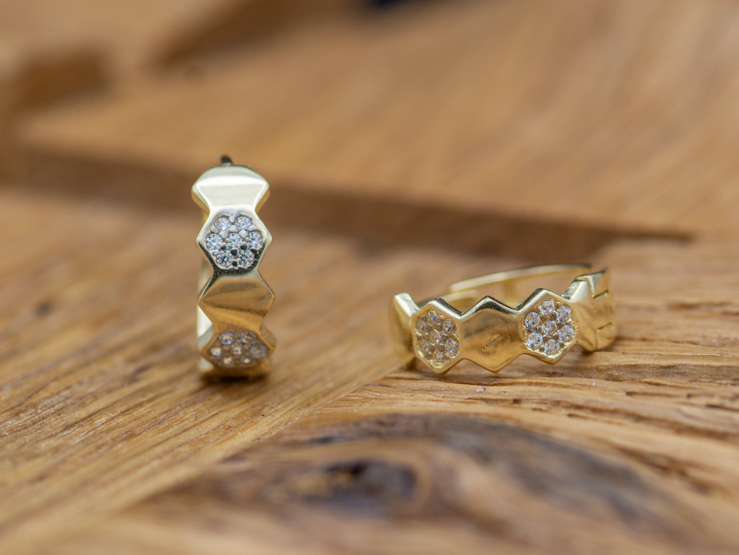 14k solid gold Huggies Beehive Earring