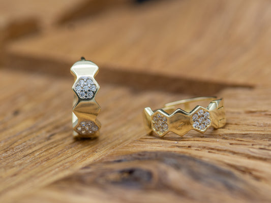 14k solid gold Huggies Beehive Earring
