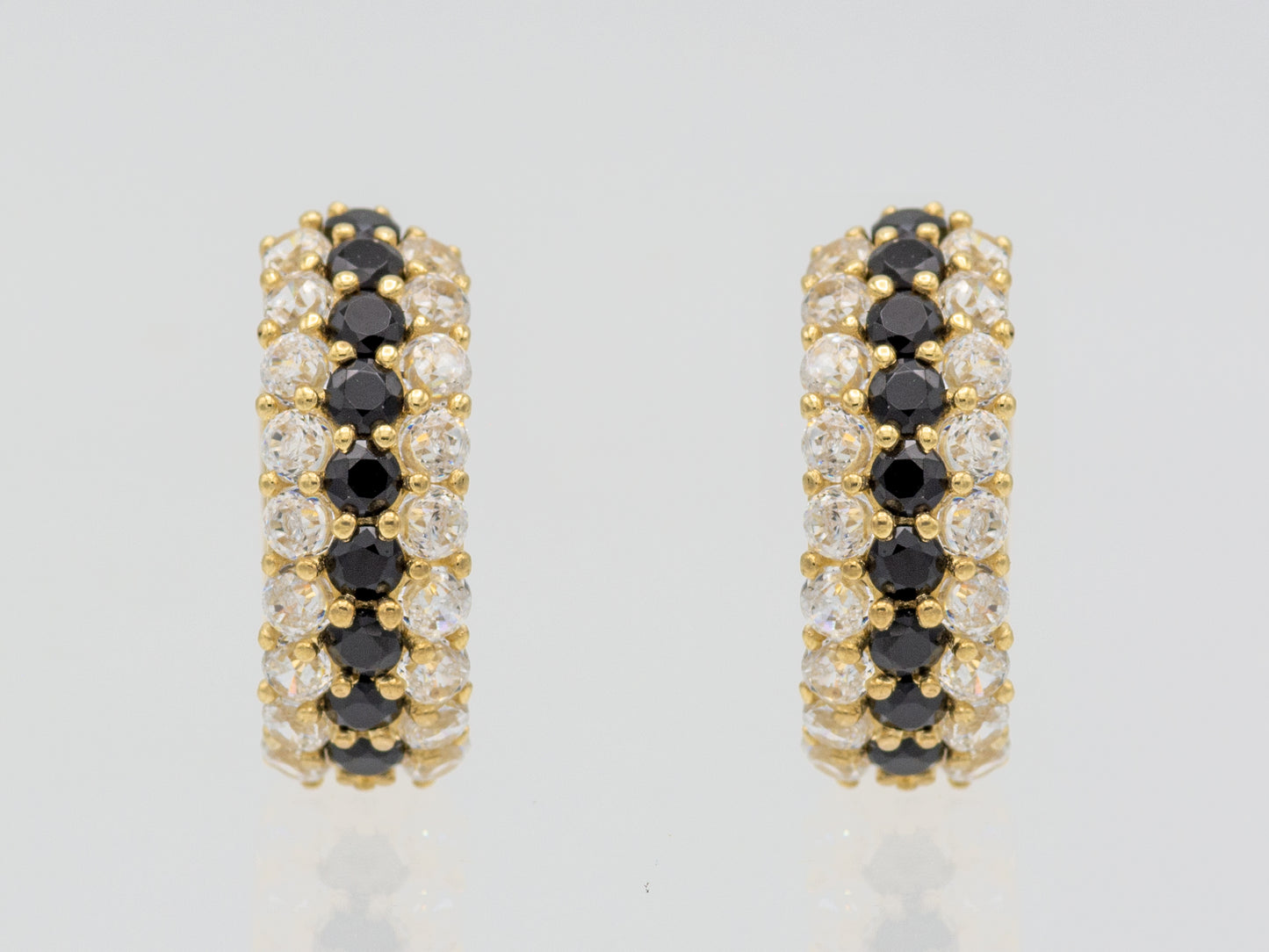 14k solid gold Timeless Sparkling Huggies Hoop earring