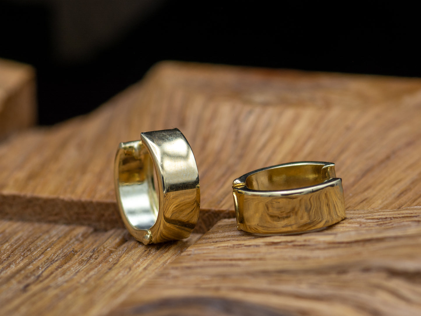 14k solid gold Rounded Wide Hinged Huggies Earring