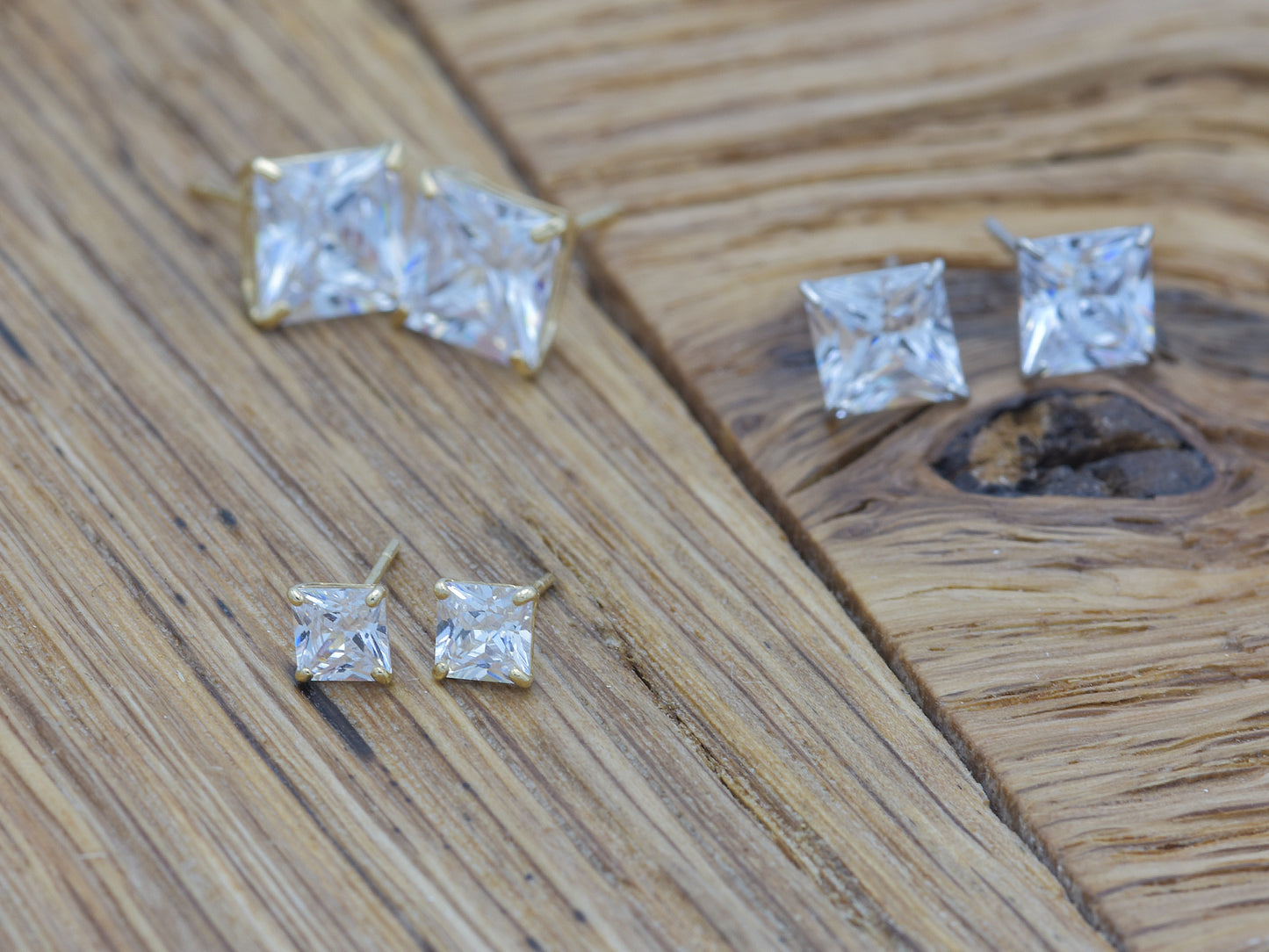 14k Solid Gold Basket Set CZ Princess cut Stud