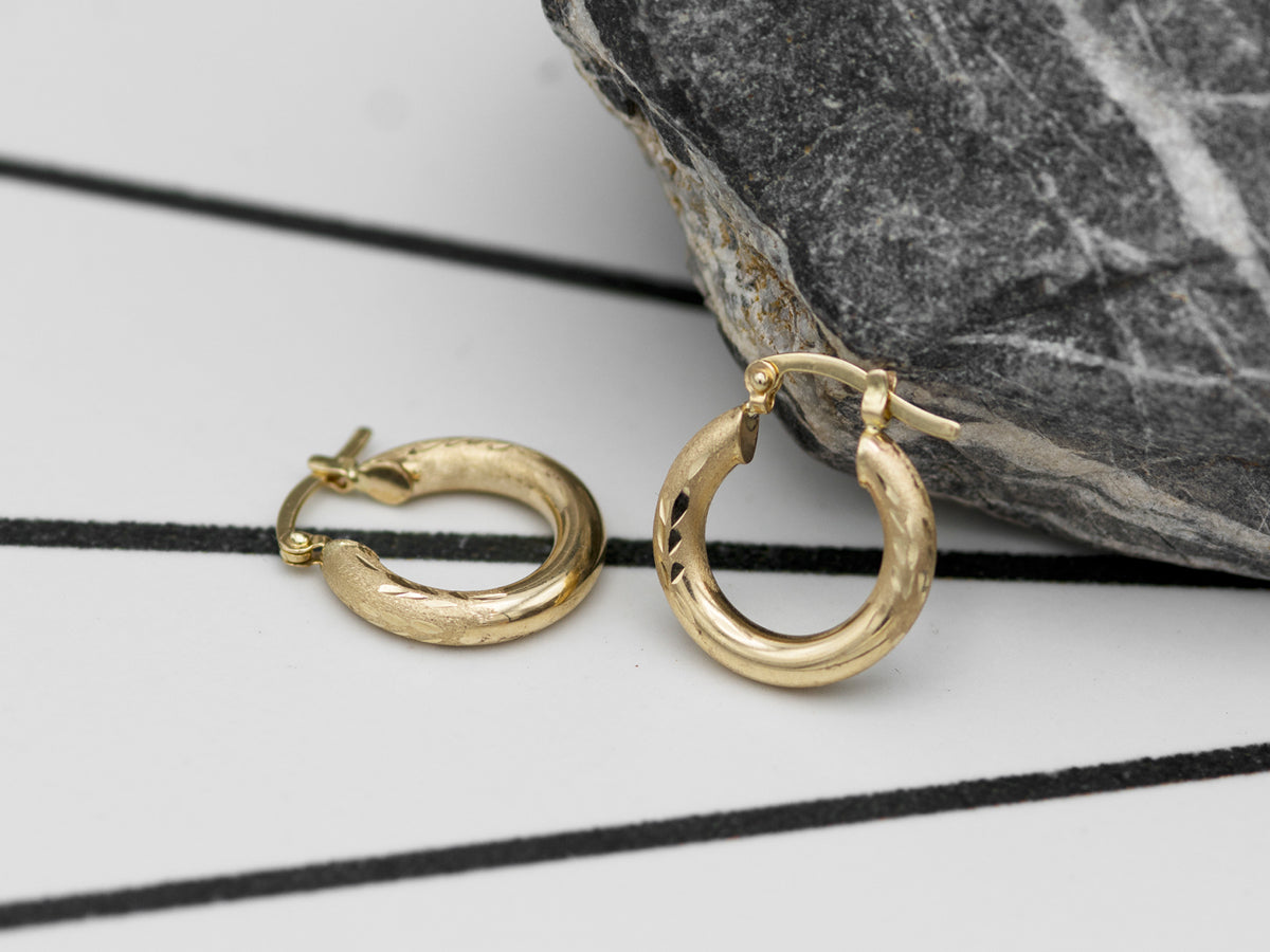 14k Yellow real solid Gold Round Hollow Hoop Earrings