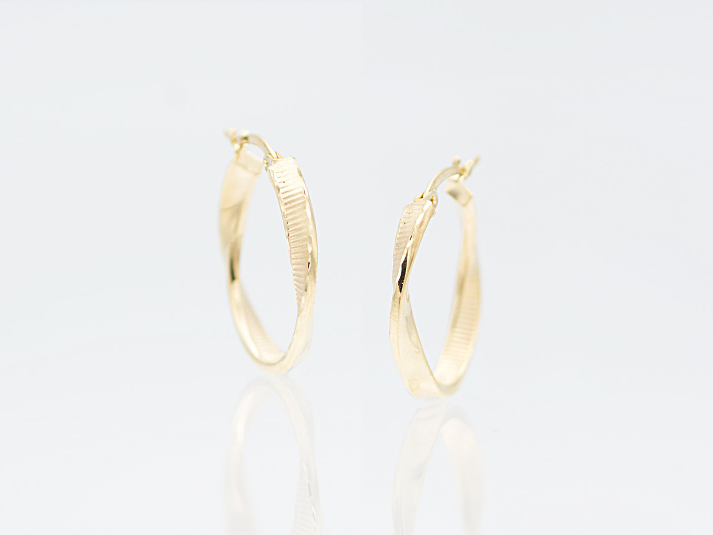 14K Solid Yellow Gold Oval Hoop Earrings