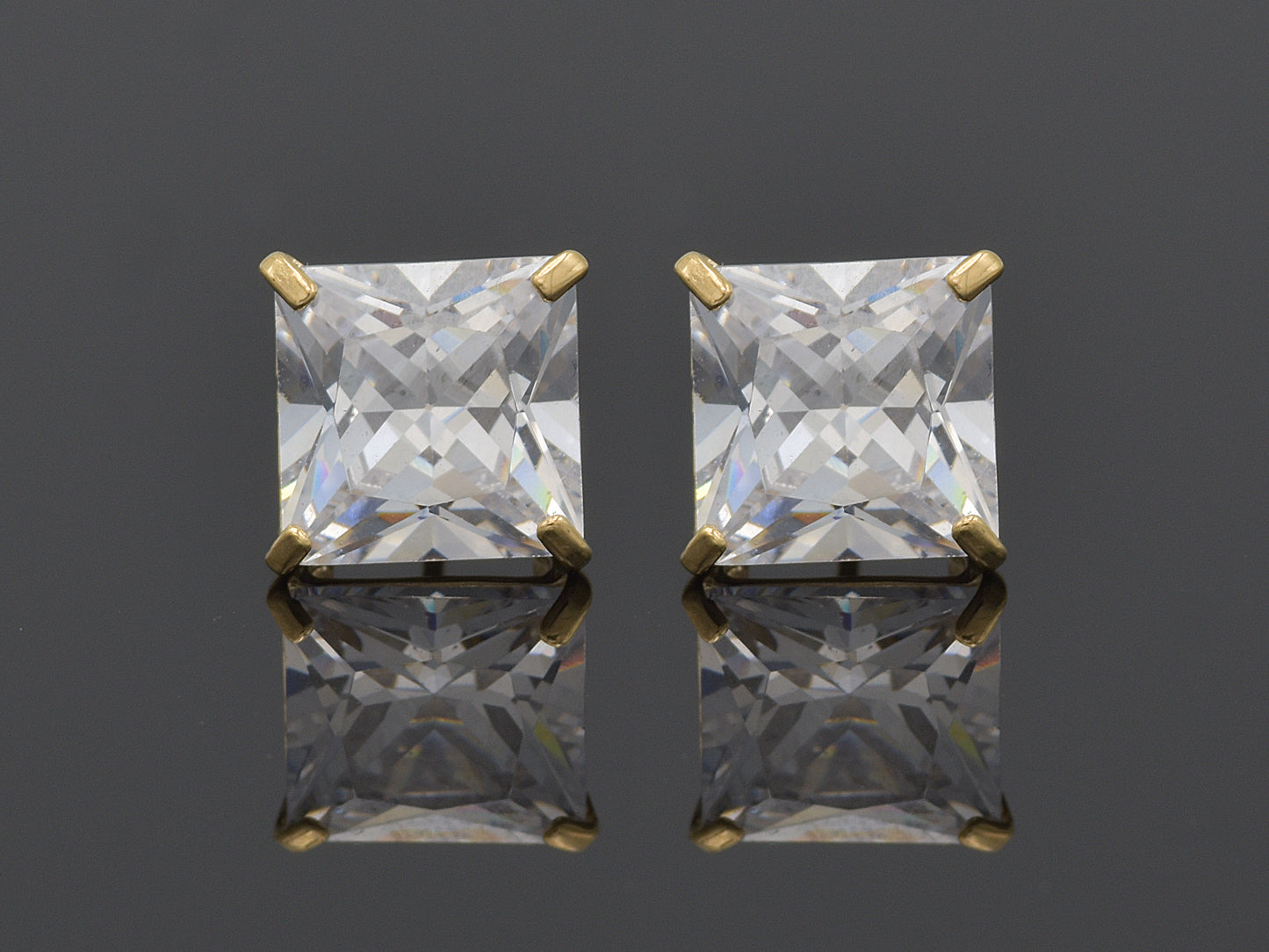 14k Solid Gold Basket Set CZ Princess cut Stud
