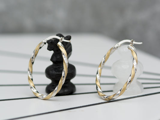 14K Solid real Gold Two-Tone Oval shape Twisted Hoop