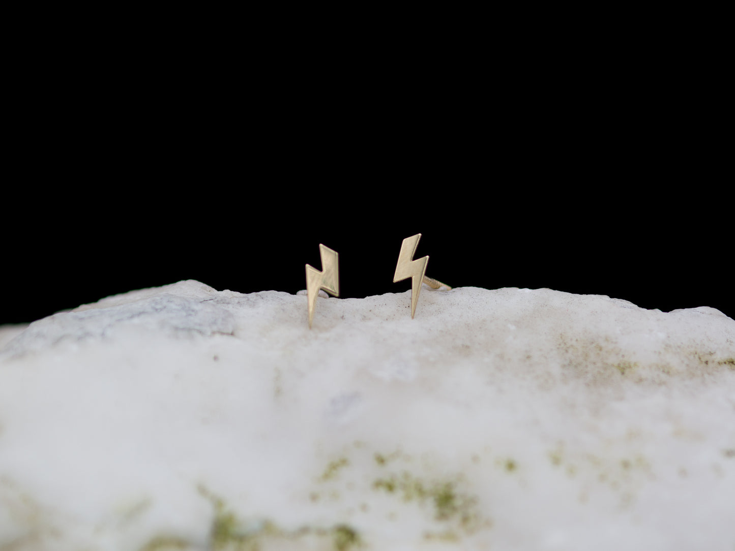 14K trendy lightning Bolt post earring
