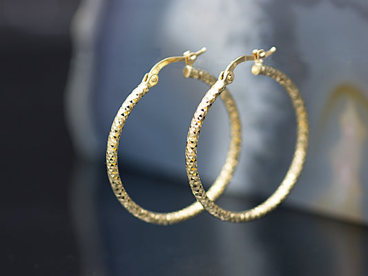 14k Yellow Gold Diamond-cut Hoop Earrings