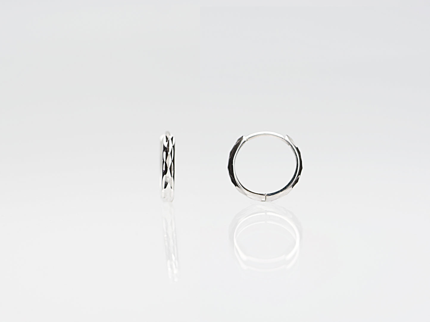 14K Solid Yellow/White Gold cutting shape mini hoop