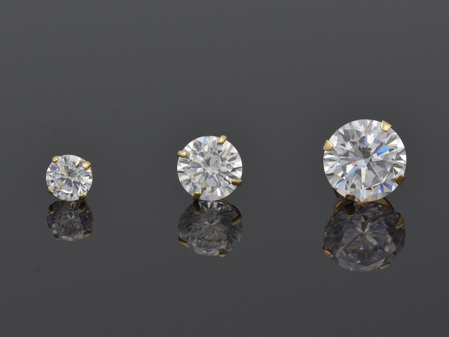 14k Solid Yellow Gold Basket Set Round CZ Stud