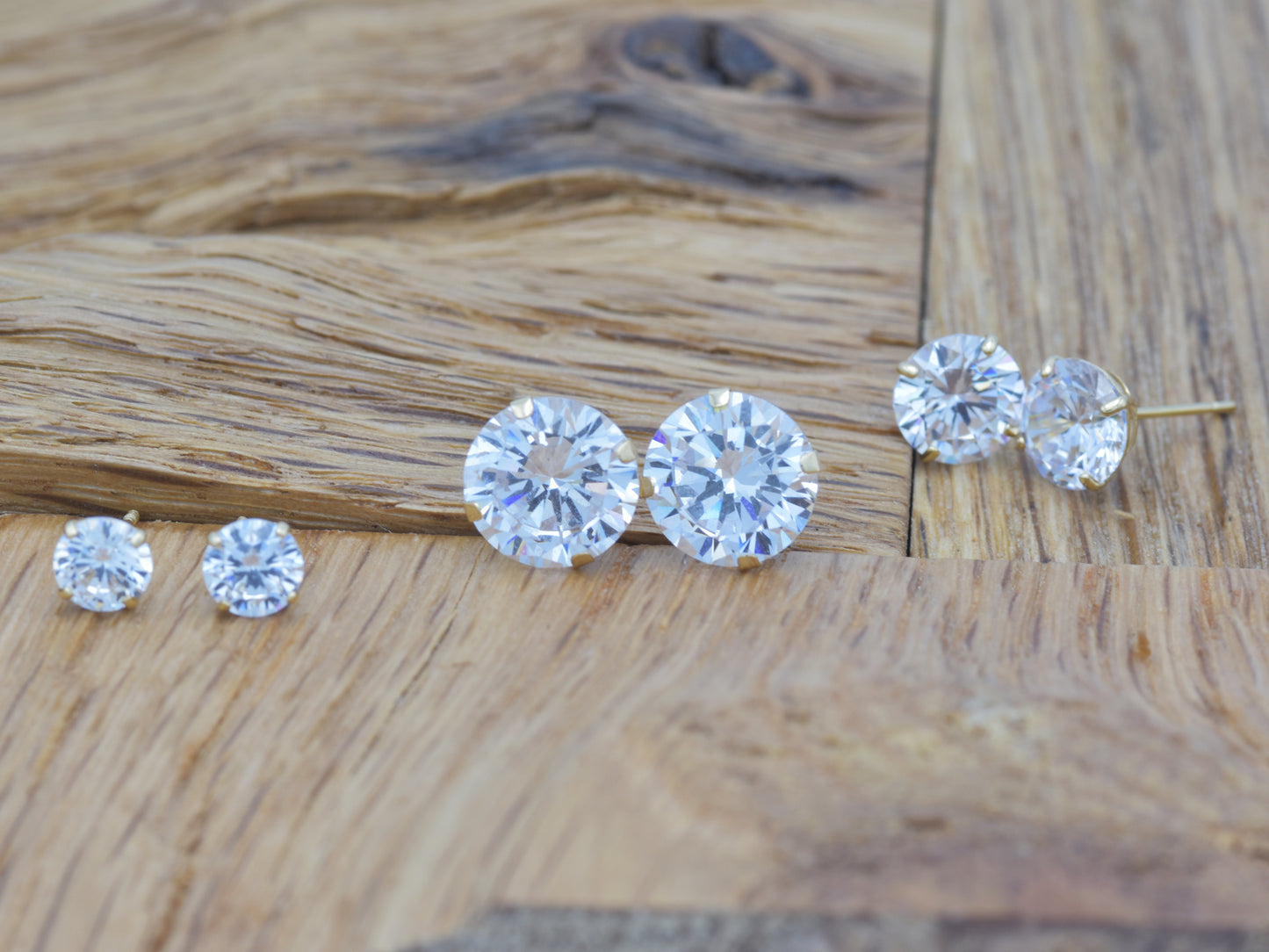 14k Solid Yellow Gold Basket Set Round CZ Stud