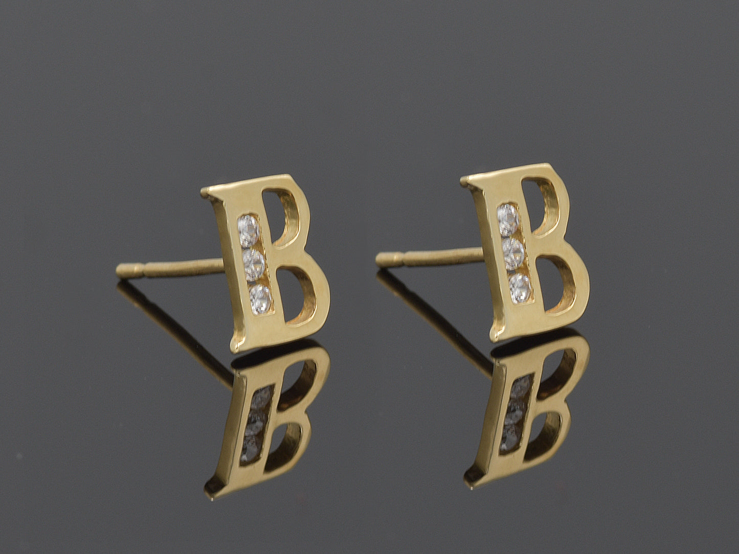 14K Initial Letter Alphabet Stud Earrings A-Z any Alphabet