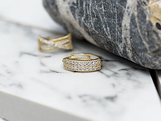 14k solid yellow gold Oval shape Huggie Hoop