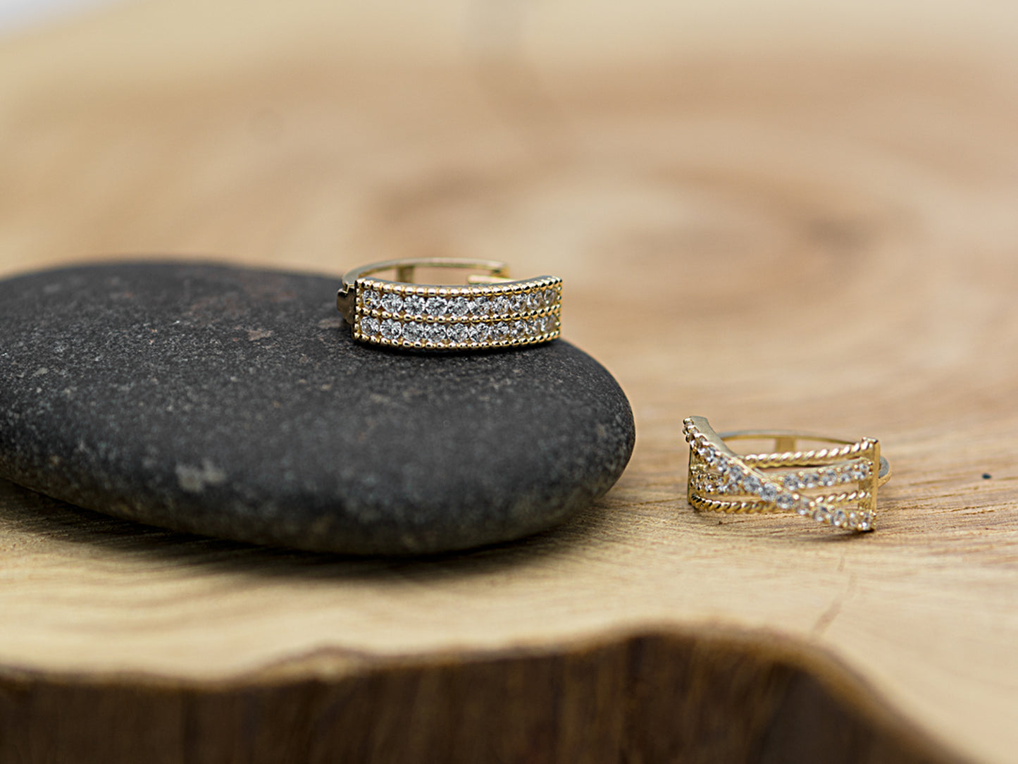14k solid yellow gold Oval shape Huggie Hoop