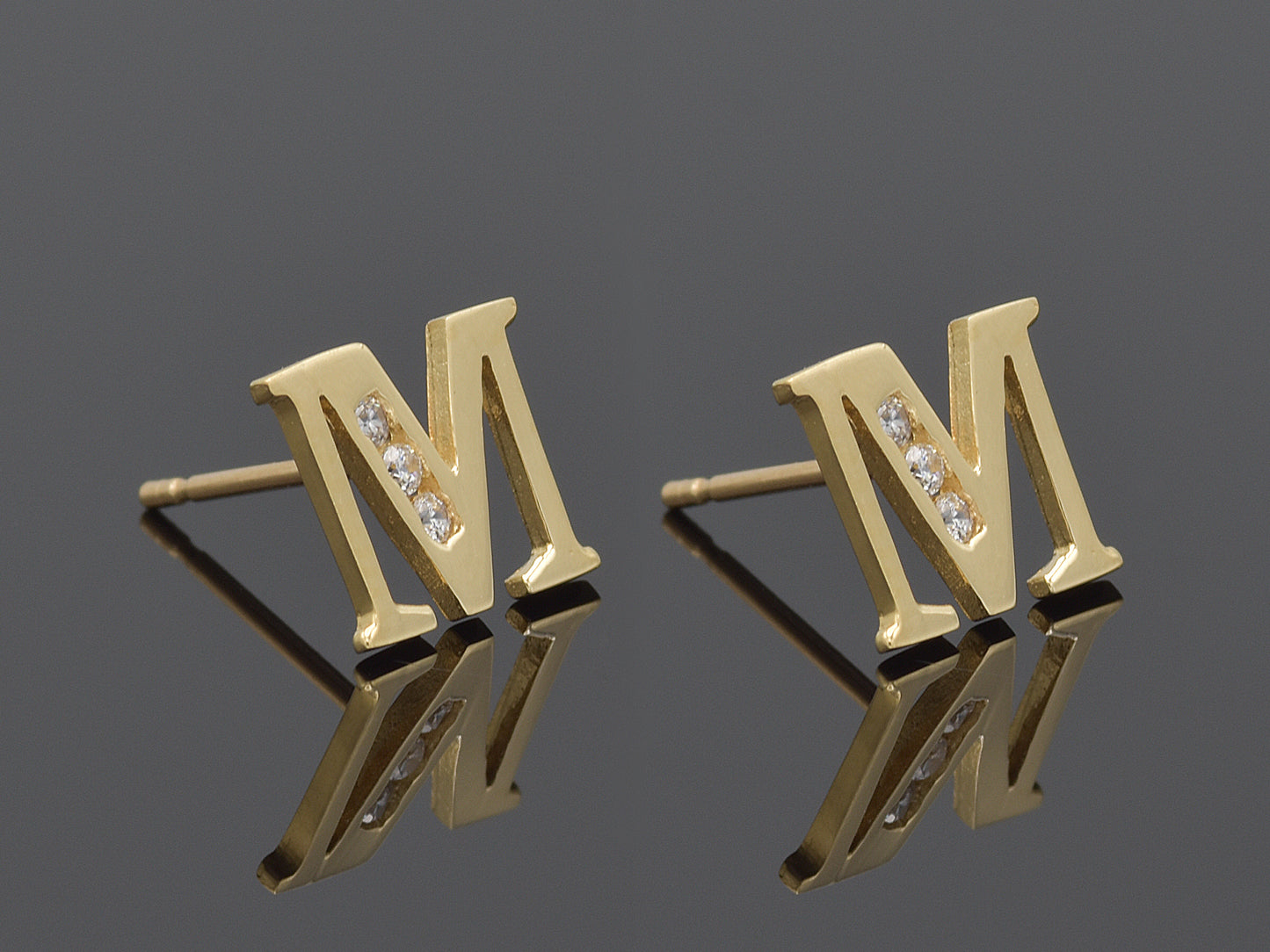 14K Initial Letter Alphabet Stud Earrings A-Z any Alphabet