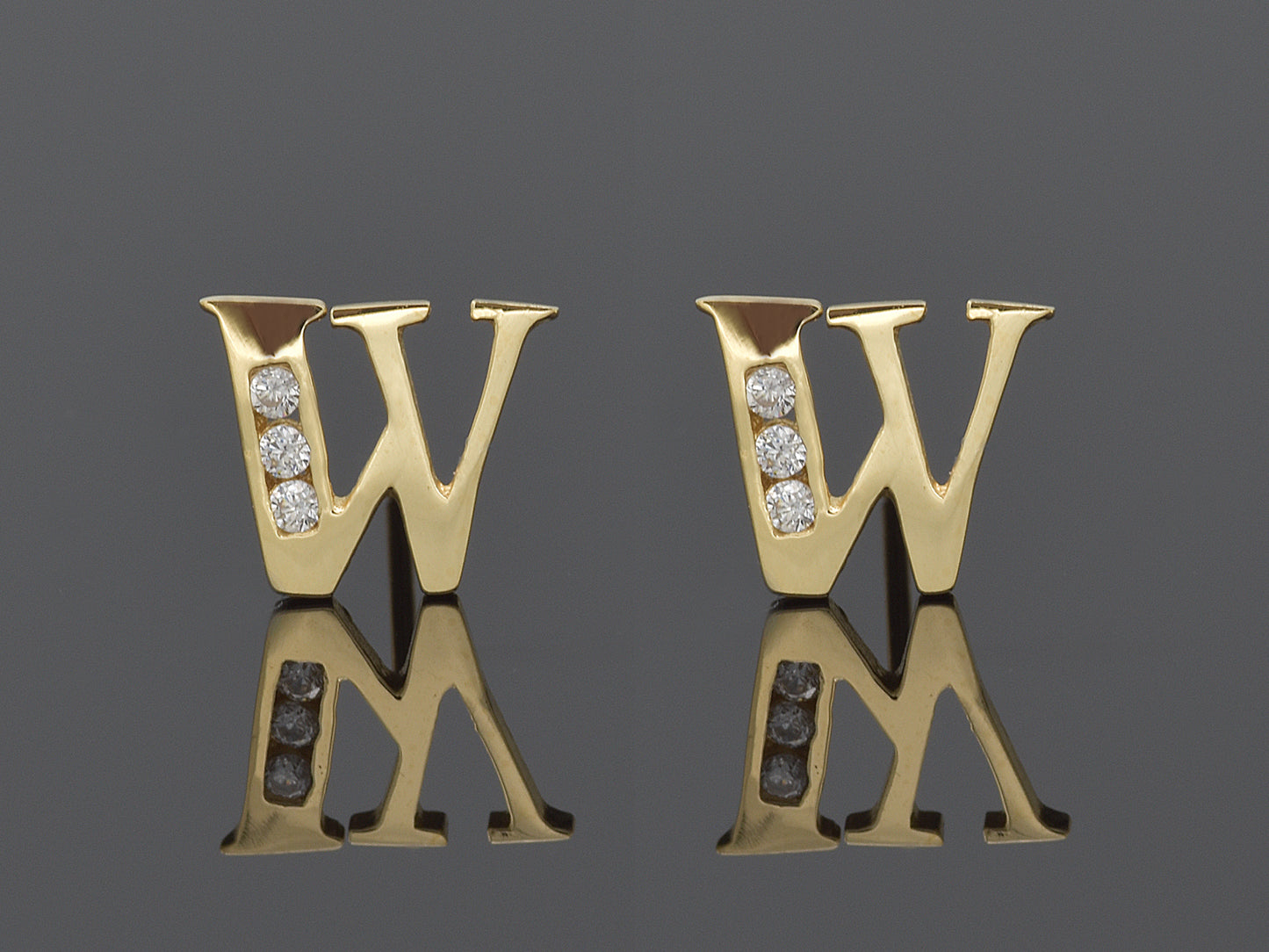 14K Initial Letter Alphabet Stud Earrings A-Z any Alphabet