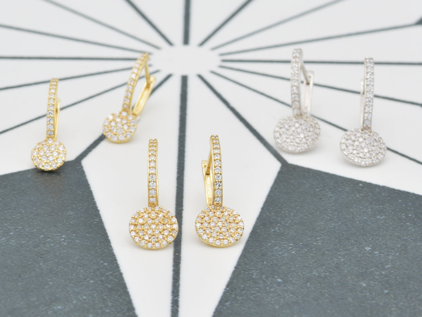 14K solid gold fastened disk earring