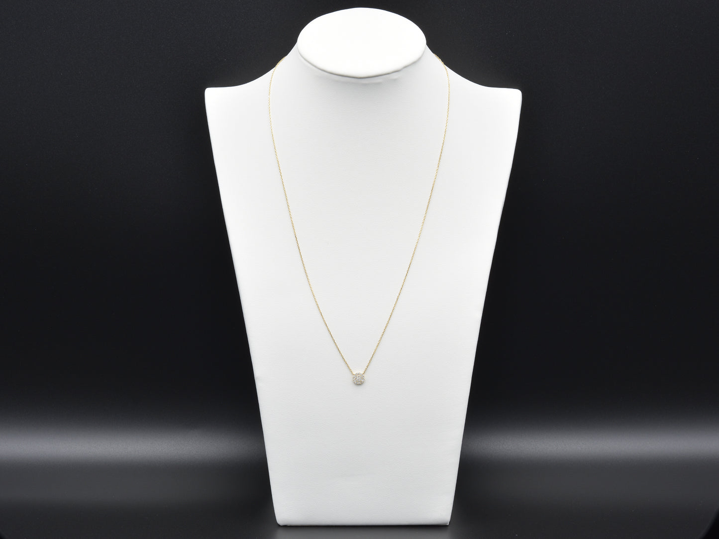 14k solid gold circle with cable link chain