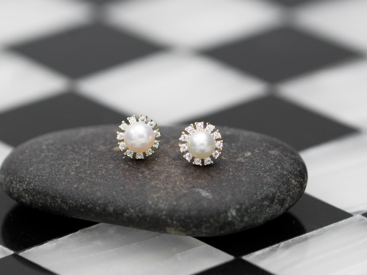 14K solid Yellow Gold Cluster Studs with Simulated Diamond Pearl Earrings