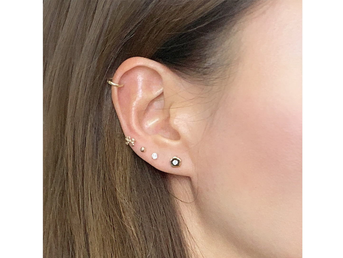 14K Solid Gold Flower earrings