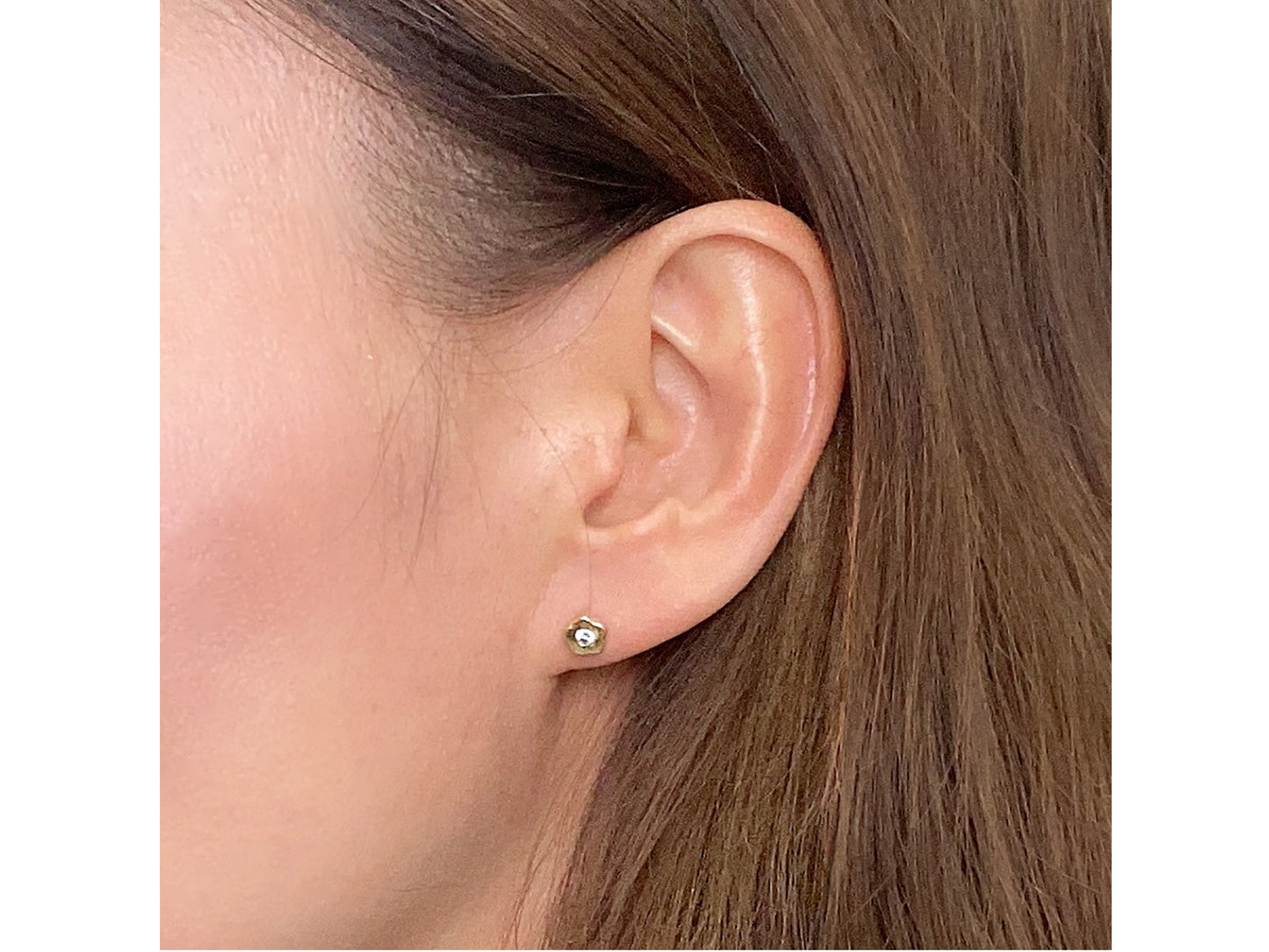 14K Solid Gold Flower earrings